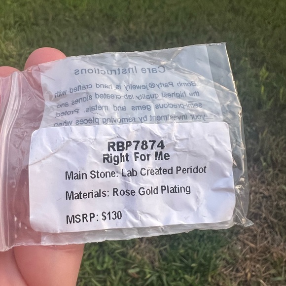 Ring Bomb Party August Birthday Collection - Picture 6 of 6